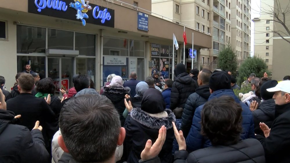 Tuzla'da aidat protestosu: 'Bizim isyanımız var'