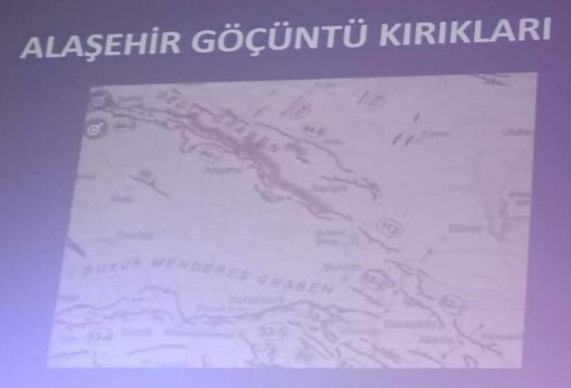 Prof. Dr. Ercan, ilçenini adını vererek uyardı: 6.2 ile 7 büyüklüğünde deprem tahmin ediyoruz
