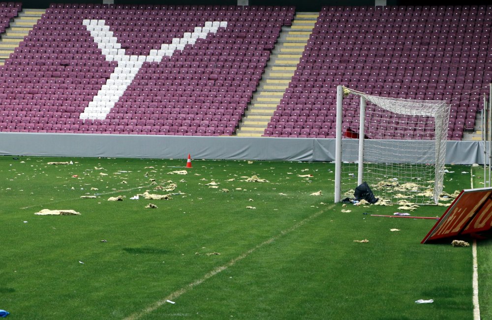 Aydın Toksöz depremden sonra ilk defa stada geldi: 'Atsu’nun gol attığı noktada sarı bir duba duruyor. Onu görünce içim yandı'