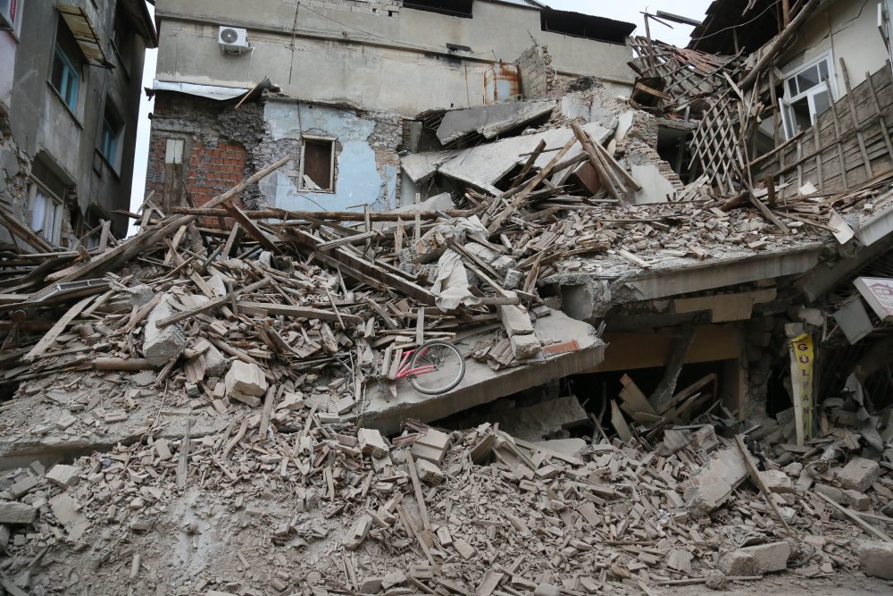 Tahmini hasar bütçesi 5 milyar dolar... DASK prim artışını yenilemeyen, teminatın yarısını alabilecek