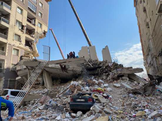 Prof. Dr. Kamanlı: Bile bile mezarımızda oturuyoruz