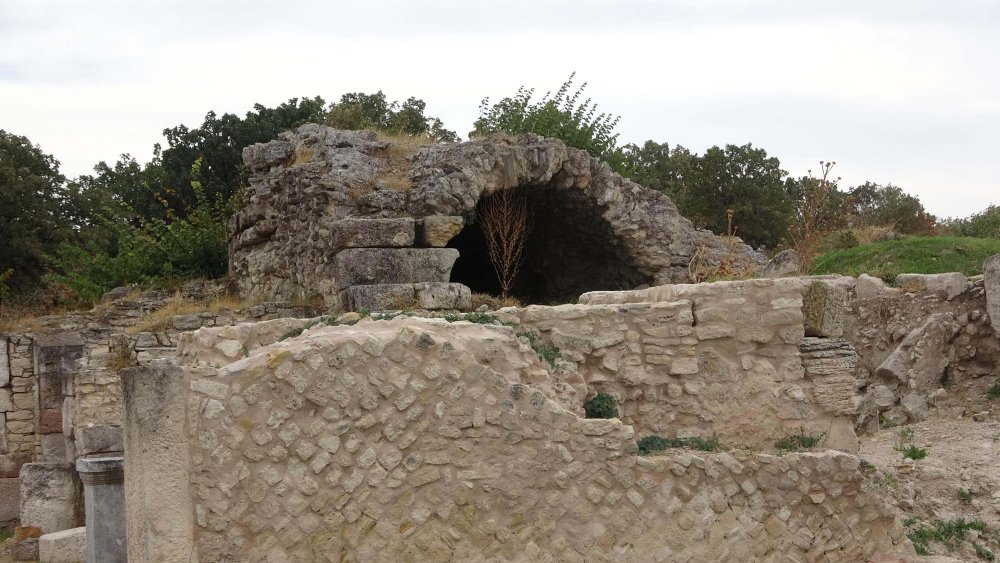 Alexandria Troas Antik Kenti'nde ilk Roma kolonisi döneme ait sikkeler bulundu