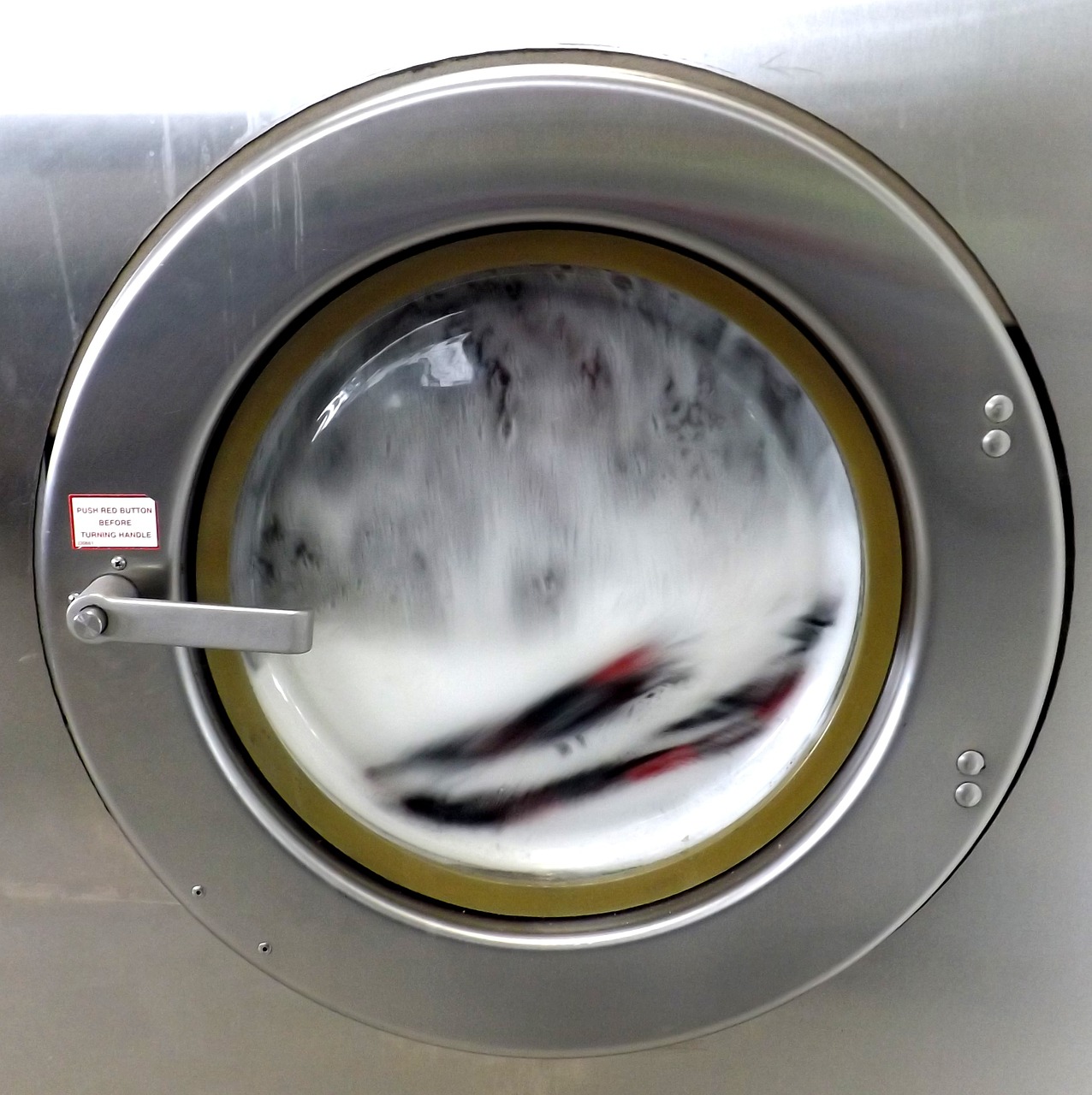 laundromat-1567859-1280.jpg