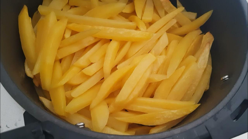 patates-kizartirken-yaga-ekleyin-patateslerin-citir-citir-olmasini-sagliyor-ts5n.jpg