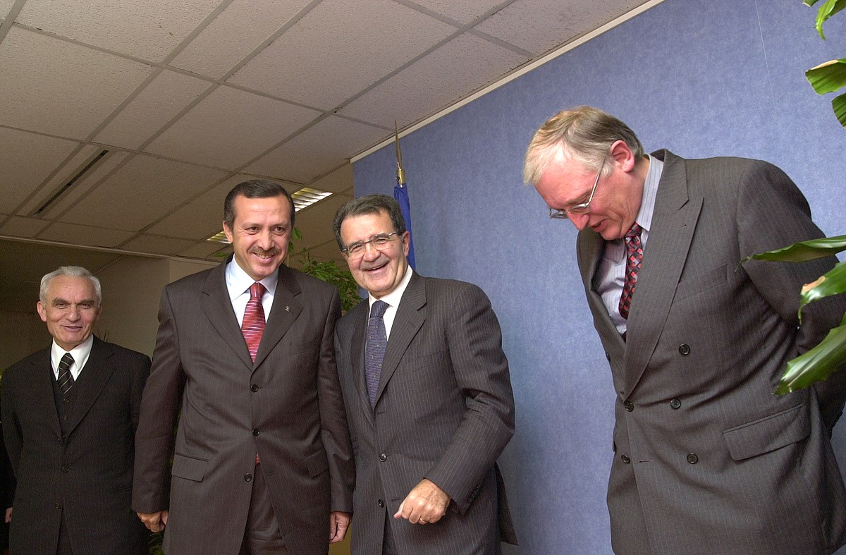 yasar-yakis-recep-tayyip-erdogan-romano-prodi-and-gunter-verheugen-in-2002.jpg