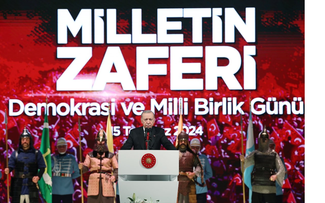 aa-20240715-35150609-35150606-15-temmuz-demokrasi-ve-milli-birlik-gunu-anma-programi.jpg