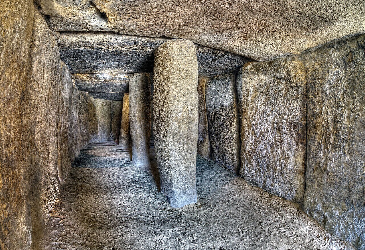 dolmen-de-menga-21377216358.jpg