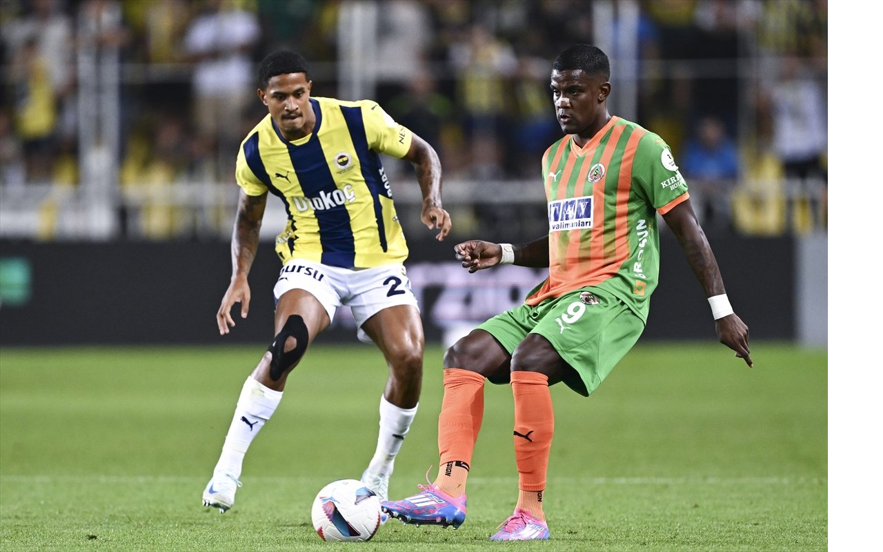 aa-20240830-35524789-35524785-fenerbahce-corendon-alanyaspor.jpg