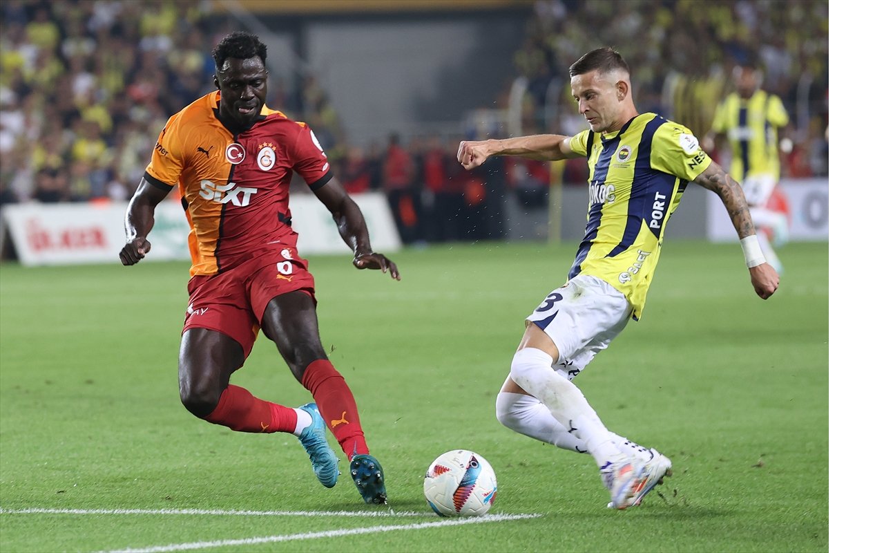 aa-20240921-35700906-35700897-fenerbahce-galatasaray.jpg