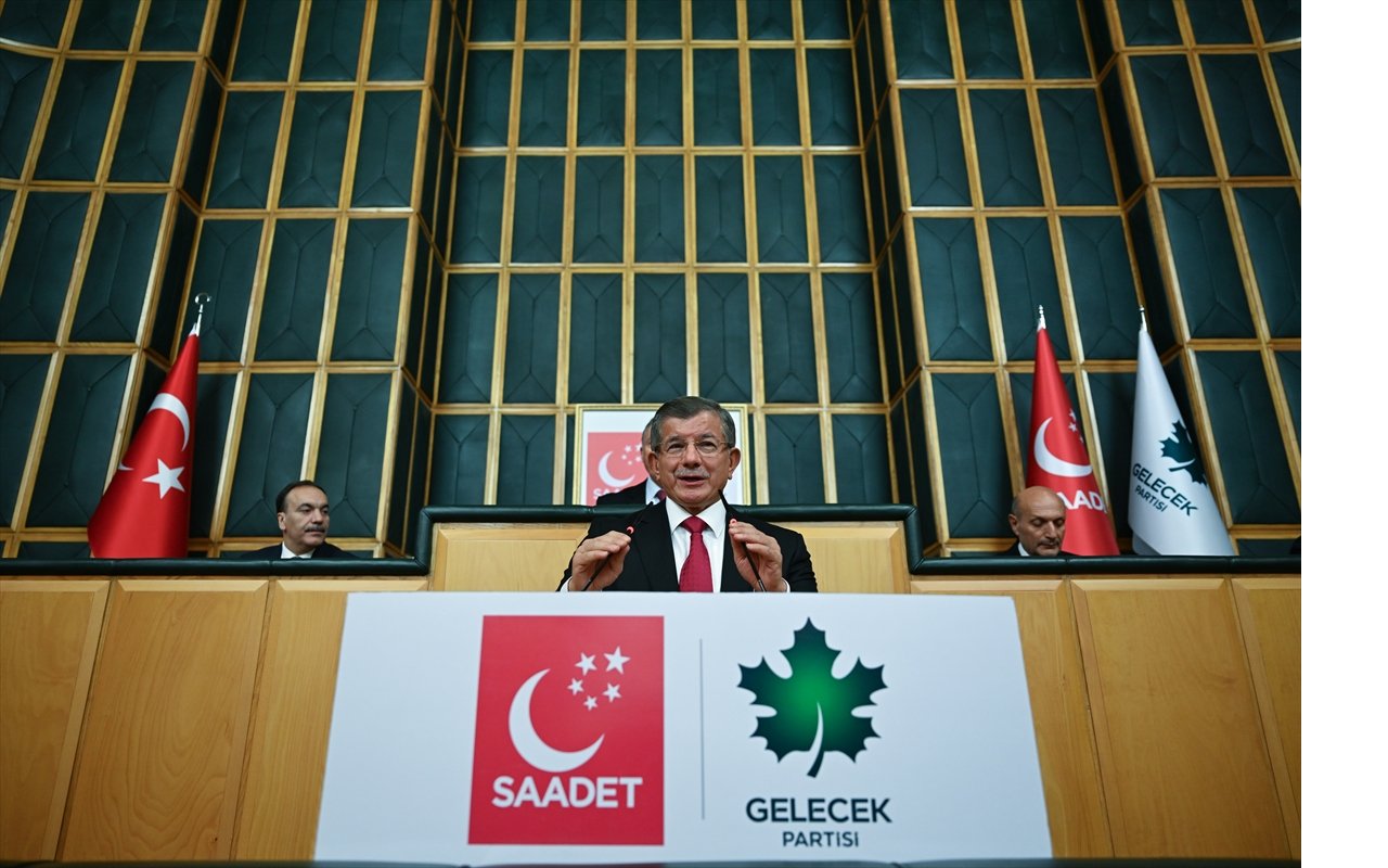 aa-20241023-35988860-35988858-saadet-partisi-tbmm-grup-toplantisi.jpg