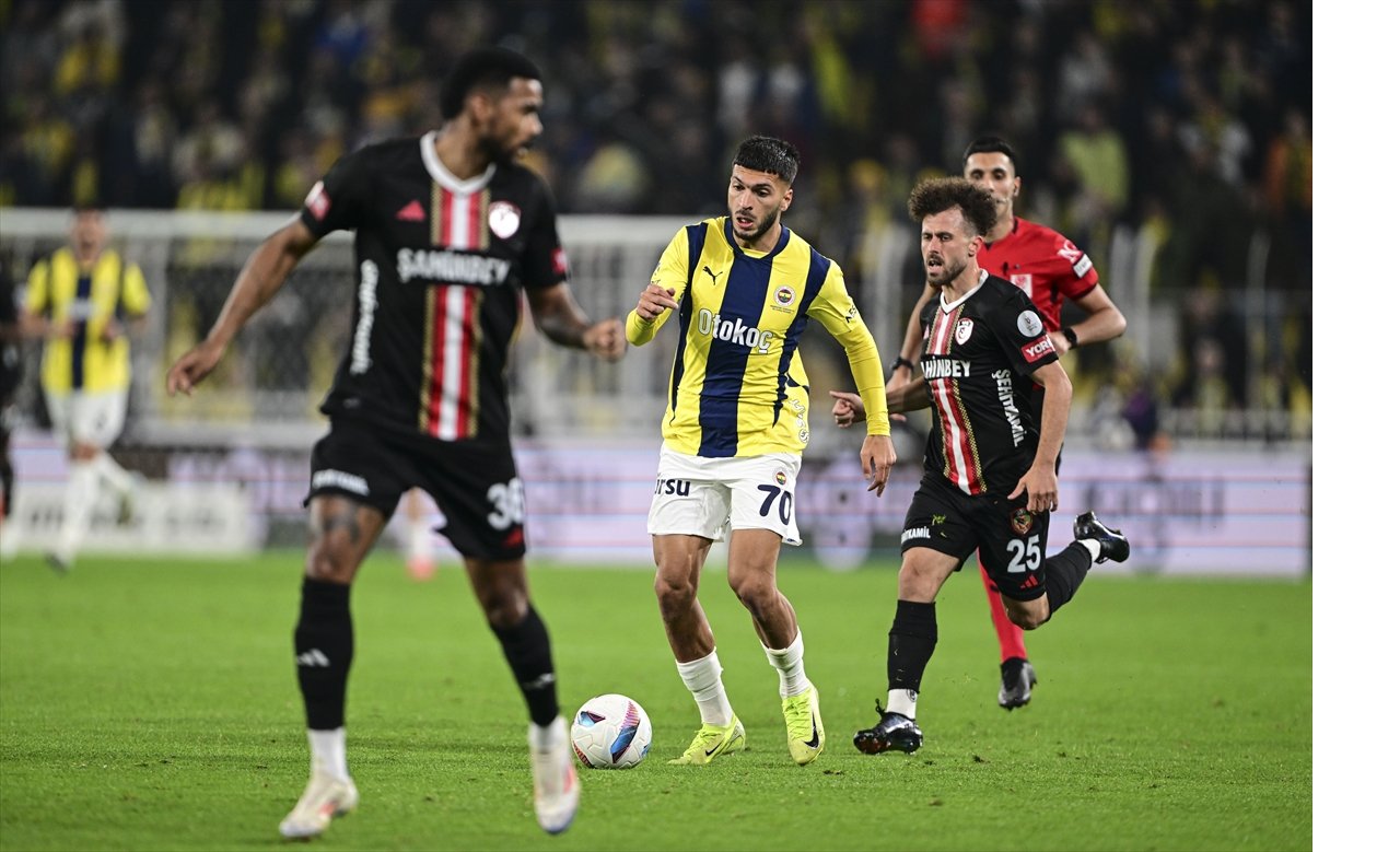 aa-20241202-36359746-36359739-fenerbahce-gaziantep-fk.jpg