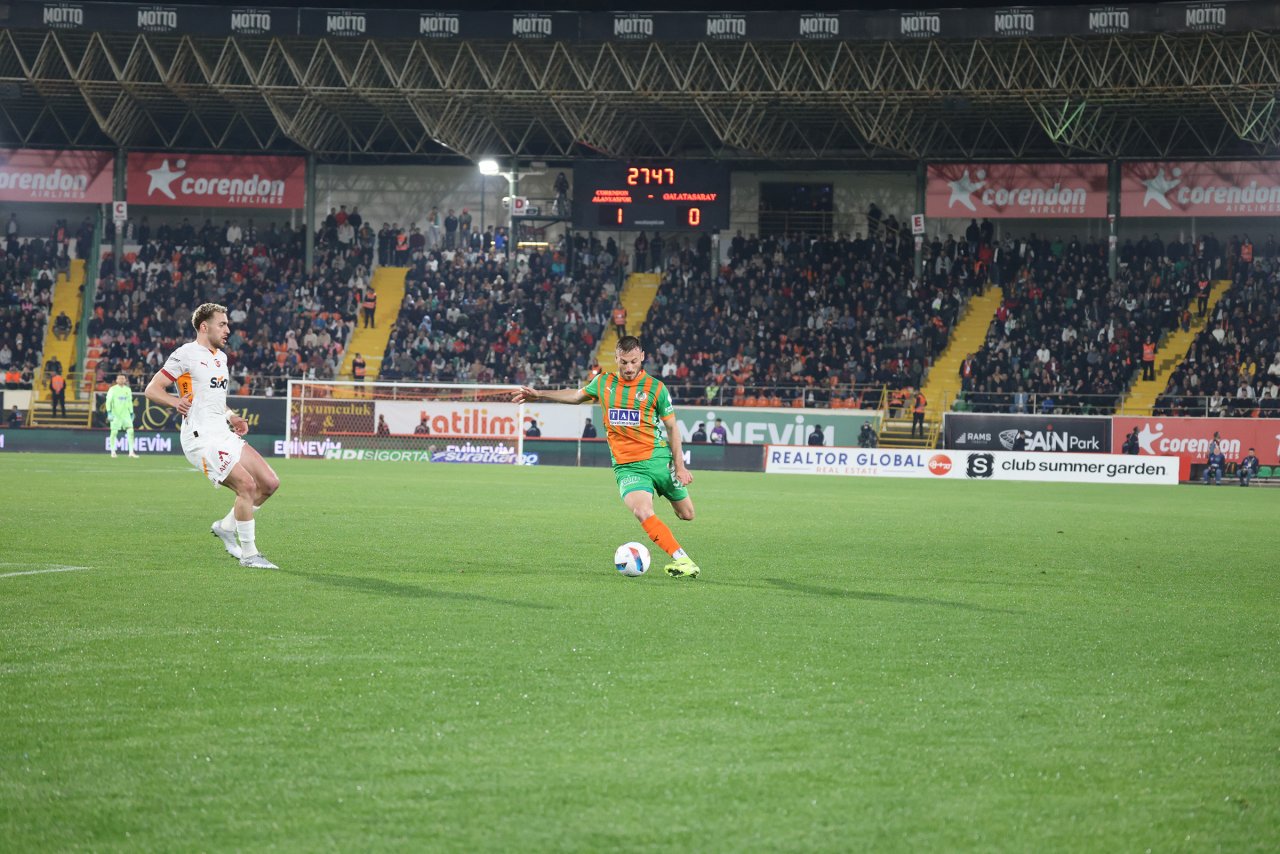 alanyaspor-galatasaray-1-2-603061-178413.jpg