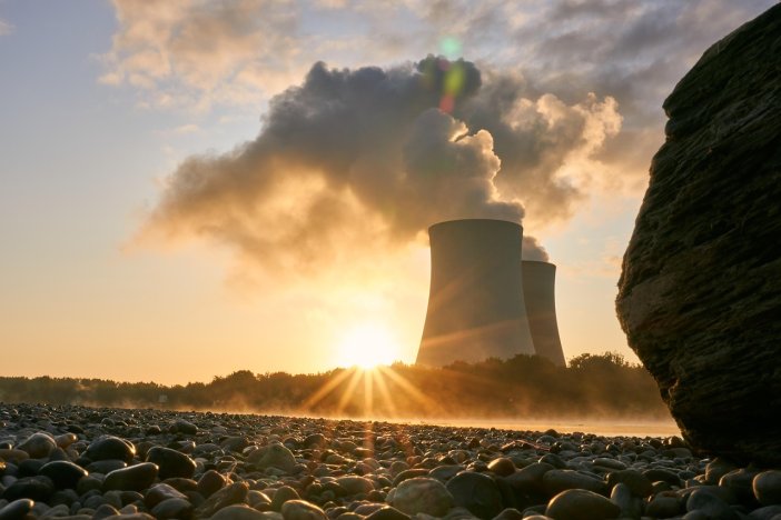 nuclear-power-plant-4535761-1280.jpg
