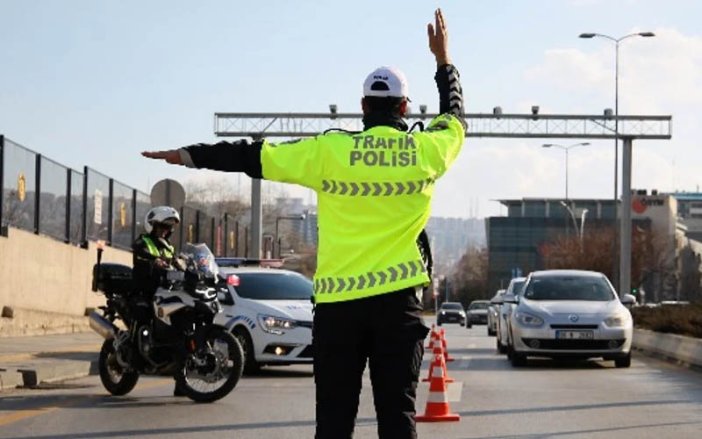 d20haber-denizli-motosiklet-ceza-ehliyetsiz-kullanma-cezasi-186-bin-lira-hbr.jpg