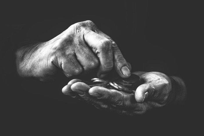 poverty-4561704-1280.jpg