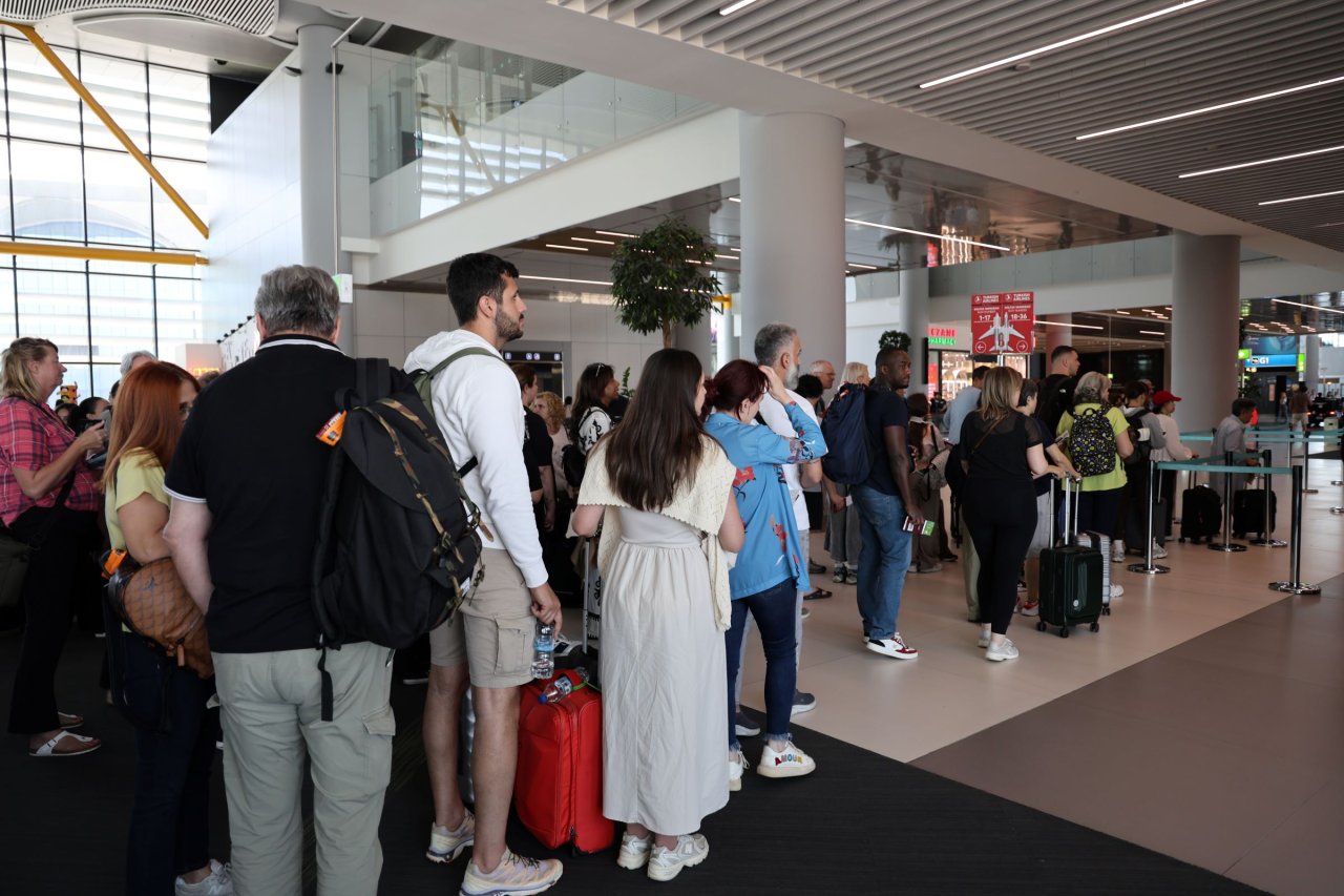 istanbul-istanbul-havalimaninda-bayram-752331-222069-001.jpg