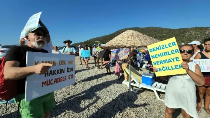 gerenkuyu-halk-plajinda-limakin-yapacagi-otele-isgal-protestosu.webp