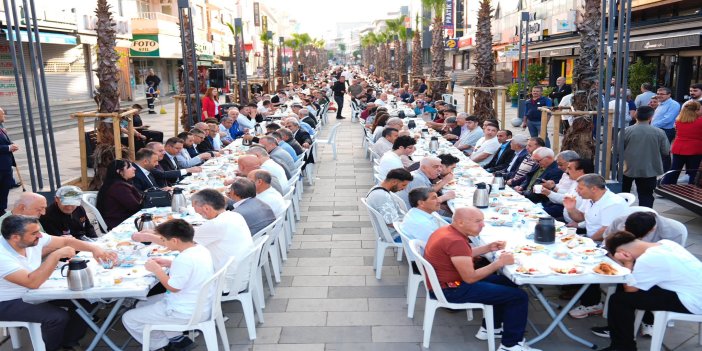 sancaktepede-bayram-sofrasi-kuruldu-753615-222424.jpg