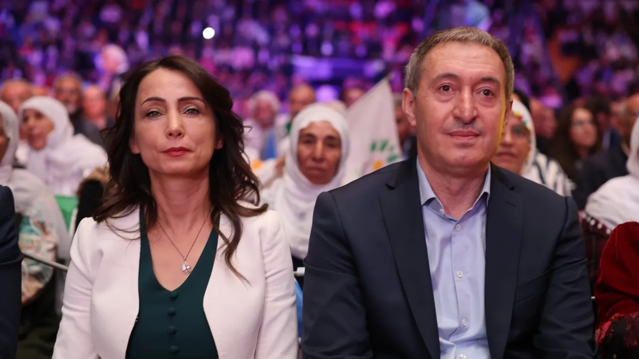 tulay-hatimogullari-ve-tuncer-bakirhan.jpg