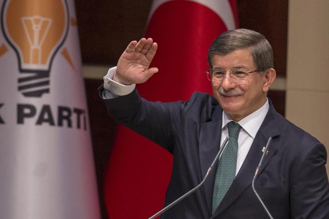 davutoglu.jpg