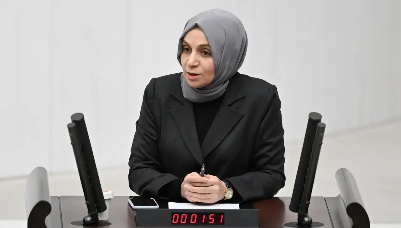 leyla-sahin-usta