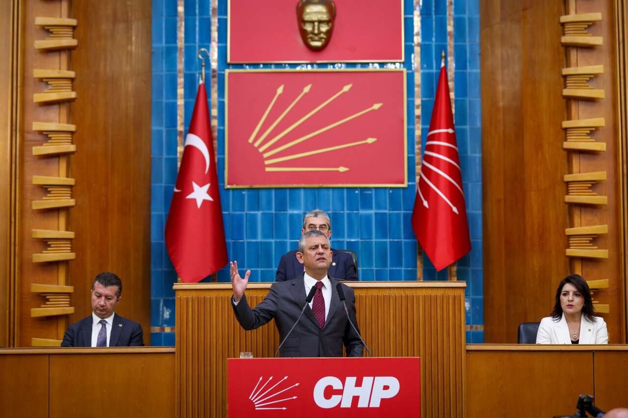 ozgur-ozel-2