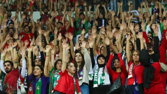 amedspor-taraftar